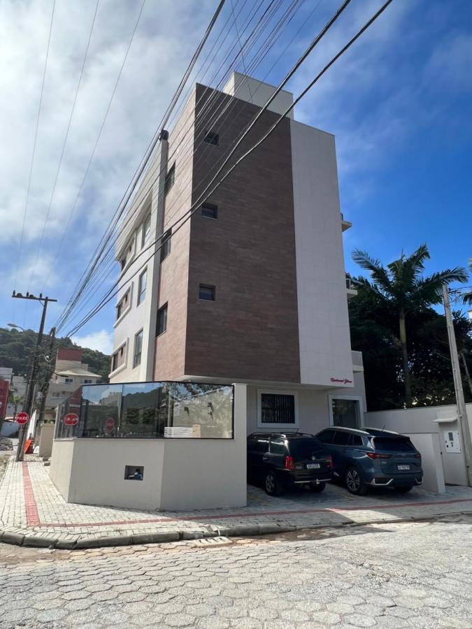 Residencial Yuema Lägenhet Bombinhas Exteriör bild